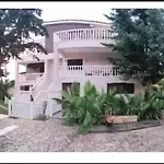 Peloponnese 12pax Rákhes