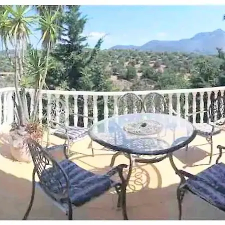 Villa Peloponnese 12pax *
