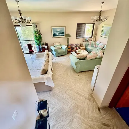 Вилла W Studio, Pool, Garden, Sleeps 12 To 15 Rakhai