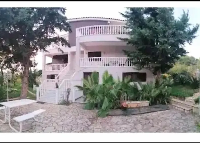 Peloponnese 12pax Rakhai