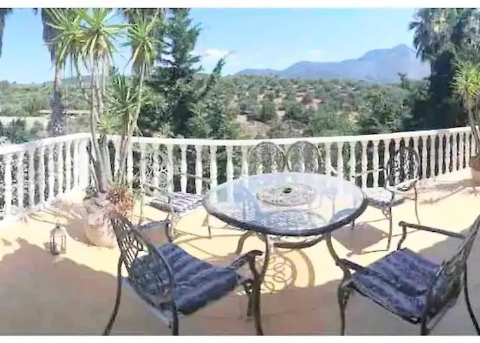 Villa Peloponnese 12pax *